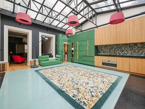 Maison de luxe de 10 pièces en vente à La Muette  Auteuil  Porte Dauphine  Paris  Île-de-F