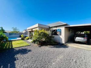 À vendre – Maison F5 de 135 m² sur 692 m² de terrain – Piscine – Saint-André (974)  Réunio