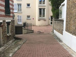 Place de parking au sous sol - DISPONIBLE DE SUITE