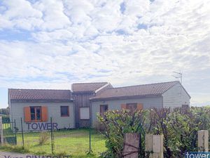 THORS 17160 - Maison 6 piéces de plain pied de 127 m² habitables édifiée sur 1000 m² avec 