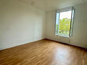 Vente appartement 1 pièce 27 m² à Saint-Cloud (92210)  199 000 €