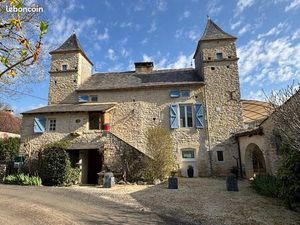 Propriété 10 pièces 234 m²