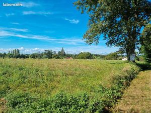 Terrain 681 m² CONFRANCON