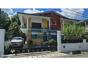 Maison 4 pièces 300 m²