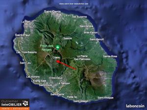 Terrain 2 313 m² Cilaos