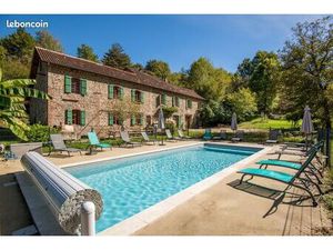 Maison 12 pièces 425 m²