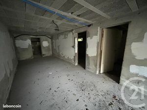 Garage/box 85 m² Pont Sainte Maxence