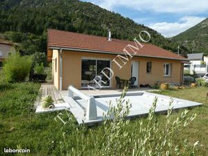 Villa 4 pièces 82 m²