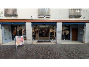 Fonds de commerce 180 m² CHINON