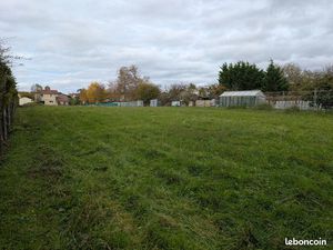 Terrain 825 m² Chazey-sur-Ain