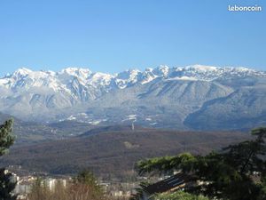 Très beau terrain constructible à Claix 38640