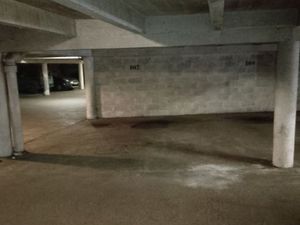 1 place de parking ile de Nantes