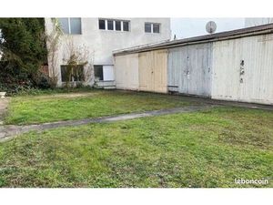 Parking/box 1 pièce 15 m²