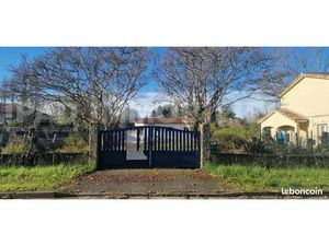 Terrain 1 030 m² Blanquefort