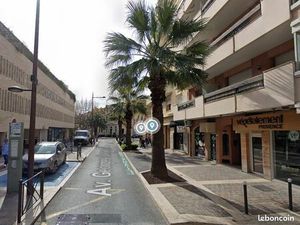 Bureau / Local commercial au cœur du centre ville de Sainte-Maxime