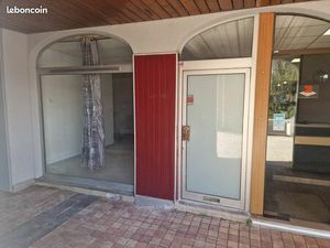 Local commercial 60 m² Cran-Gevrier