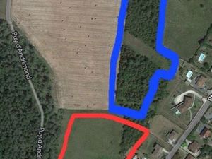 Terrain 23000 m² SAINT PIERRE DE CHIGNAC