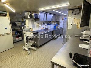 Boulangerie  chocolaterie  pâtisserie 310 m² Léognan