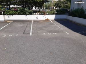 Place de parking Guyancourt