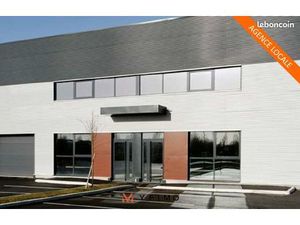 Local bureaux 756 m²