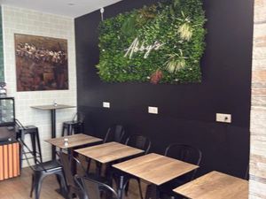 ◊ À LOUER Local commercial 70 m² + réserves – Emplacement recherché – Bagnolet