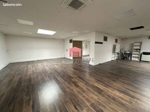 Bureaux 254 m² Neuilly-sur-Marne