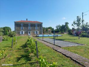 Propriété 2 maisons Marais Poitevin 30 min de La Rochelle