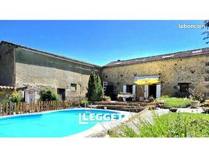 Maison 20 pièces 252 m²