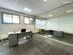 Bureaux 75 m²