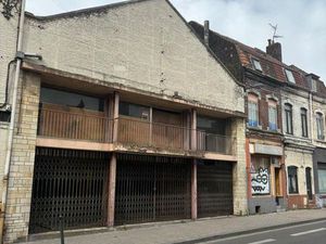 Local commercial a vendre a coté de la rue de l'épeule