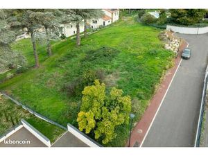 Terrain 801 m² Andrezieux Boutheon