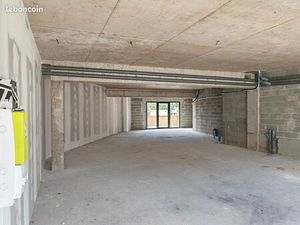 Local commercial 128 m² ARNAGE