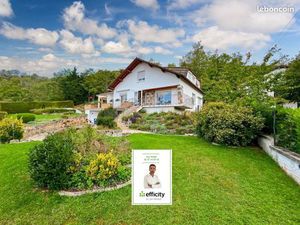 Villa 9 pièces 206 m²