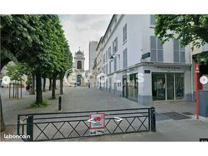 Local commercial 180 m²