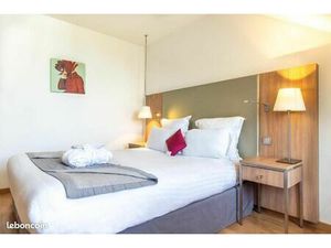 Je vends un studio meublé de 26 m2 + parking