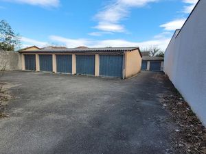 Vente parking à Decines-charpieu (69150)  320 000 €