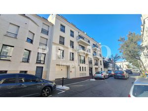 Parking / box Antony