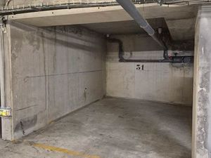 Place de parking souterrain