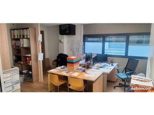 Bureau lumineux 41 m² – idéal profession libérale ou activité tertiaire