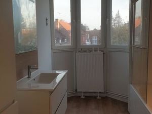 Maison mitoyenne rénovée – 90 m² – 2 chambres – Garage – Quartier Fraternité  Roubaix