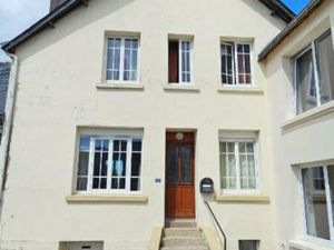 Charmante maison au coeur du bourg de Seglien