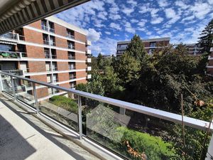 Jouy-en-Josas  3p de standing de 73m2. Terrasse  piscine  te