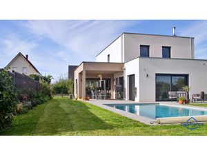 Maison à vendre HELFRANTZKIRCH 7 pièce(s) 185m2 795 000€