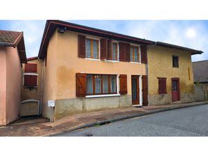 Maison à vendre AIGUEPERSE 8 pièce(s) 173m2 95 000€