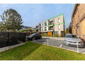 Zeer recent appartement met 1à2 slaapkamers en staanplaats