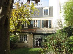 Maison à vendre 7 Pièces 182 m2 Saint-Mandé - 1 950 000 &#8364;