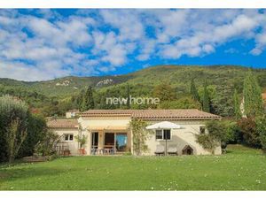 En Provence villa de plain pied - proche village - très belle vue