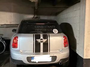 Vente parking 10 m² à Neuilly-sur-Seine (92200)  31 000 €