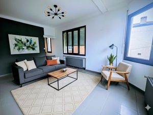 À vendre Champagne-Au-Mont-D'Or   maison familiale 180 M2 P