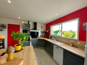 Vente maison 5 pièces  130.00m²  Archiac